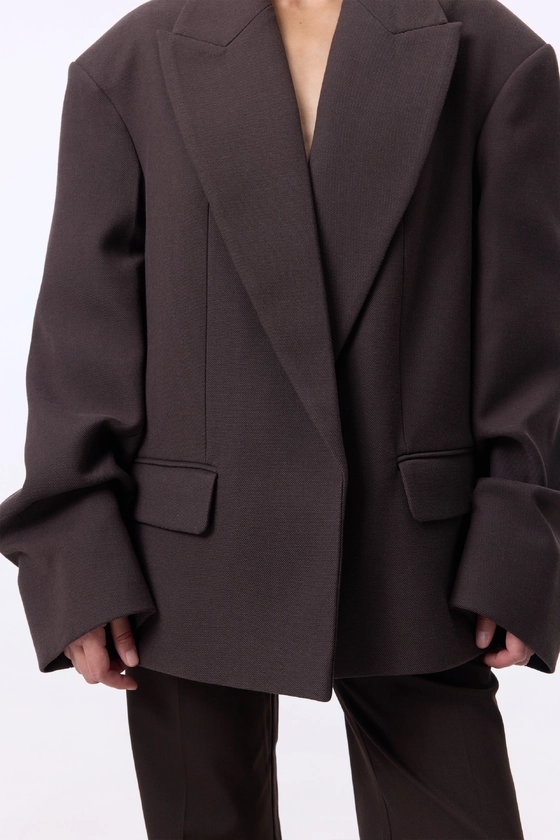 Пальто-жакет оверсайз із збіркою на рукаві 