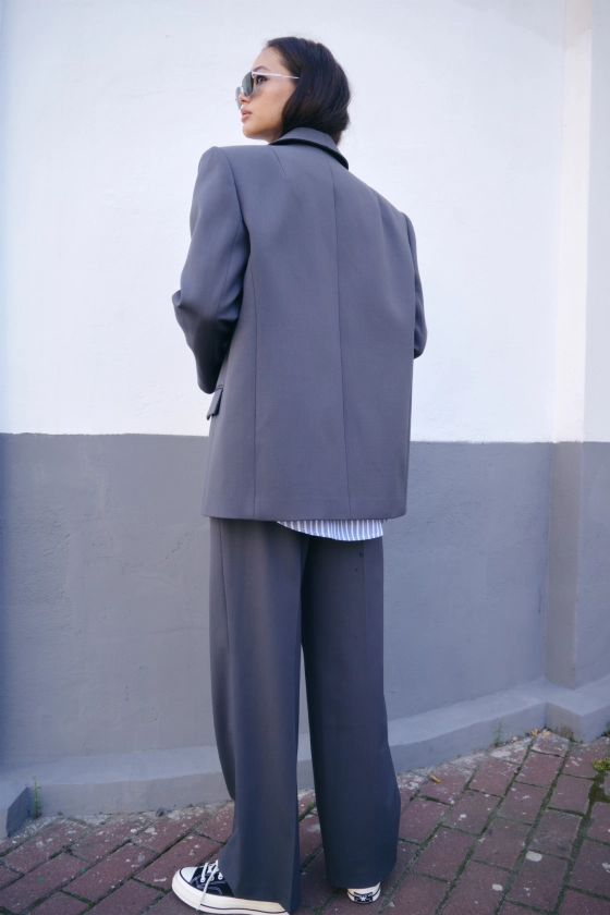 Mid-rise wool trousers with a crease - photo 4