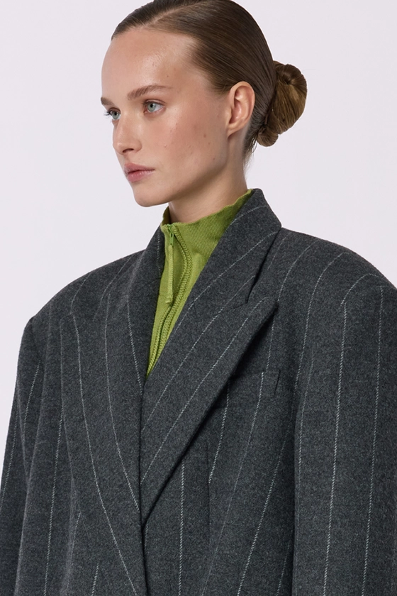 Пальто оверсайз прямого крою 