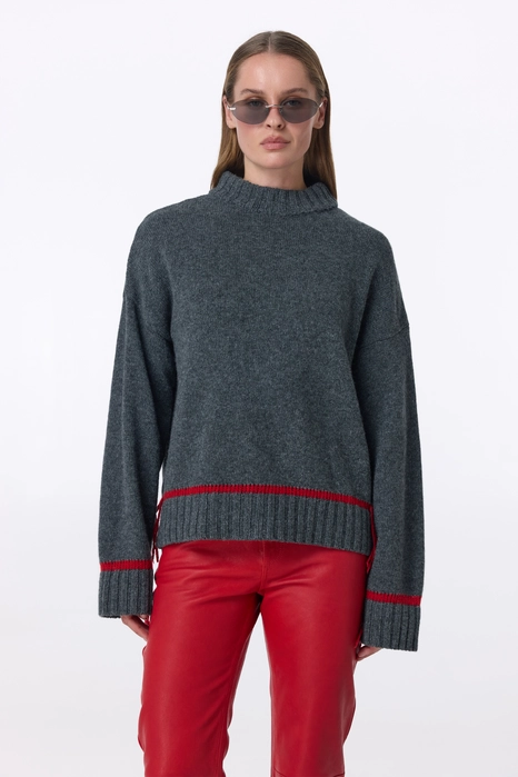 Contrast sweater