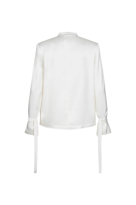 Блуза атласна з акцентним плечем та асиметрією 