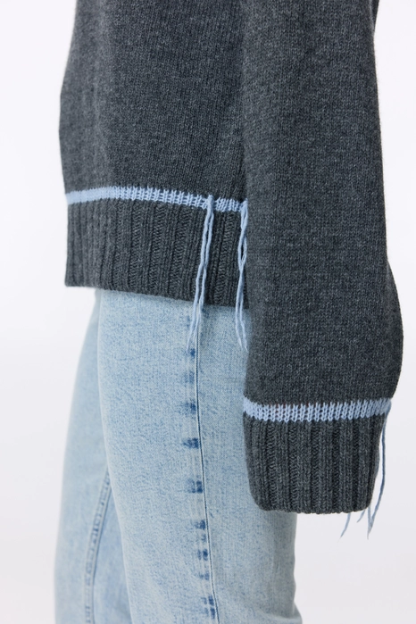 Contrast sweater
