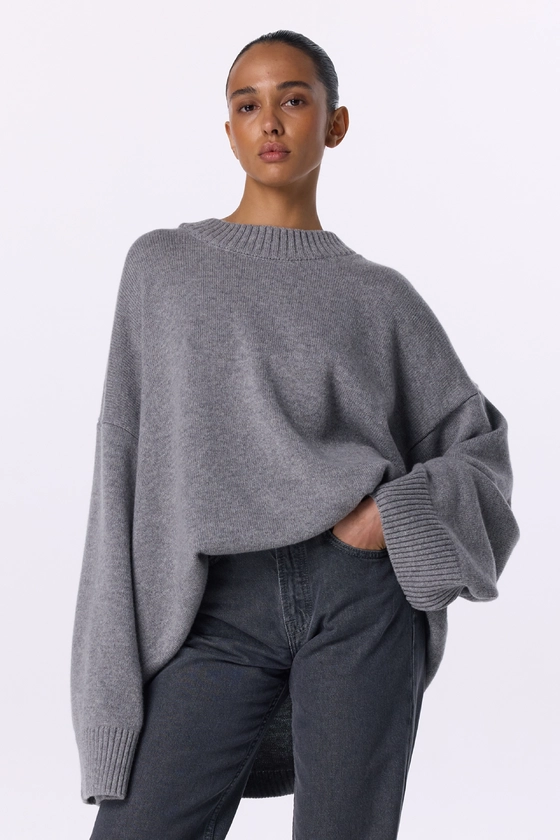 Светр подовжений оверсайз 