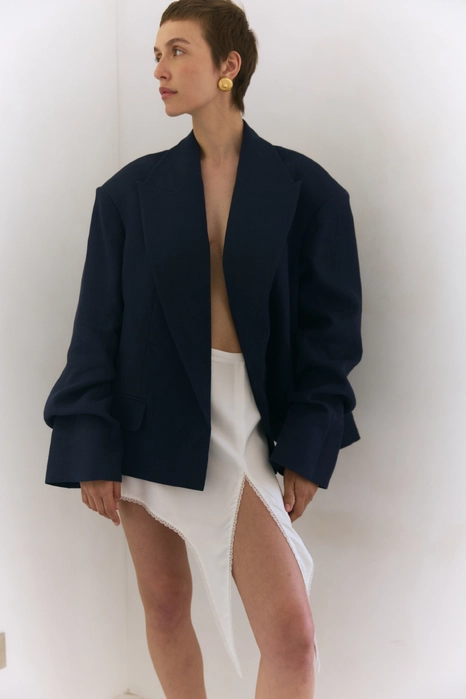 Спідниця міні з розрізом та мереживом