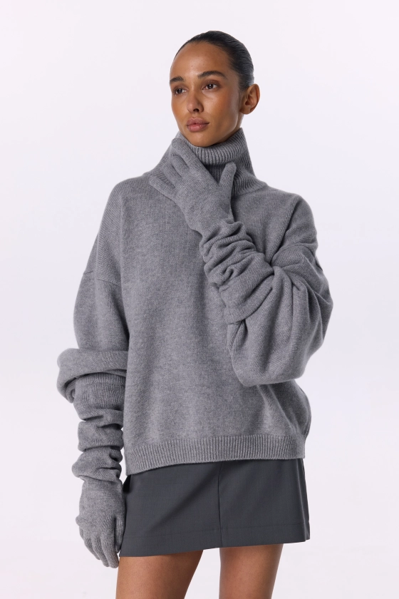 Oversized cropped sweater 