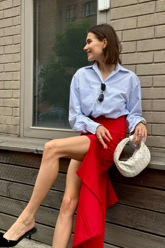 Спідниця котонова міні з відрізаною деталлю 