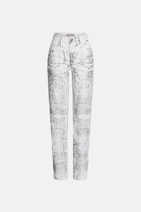 Cool girl jeans
