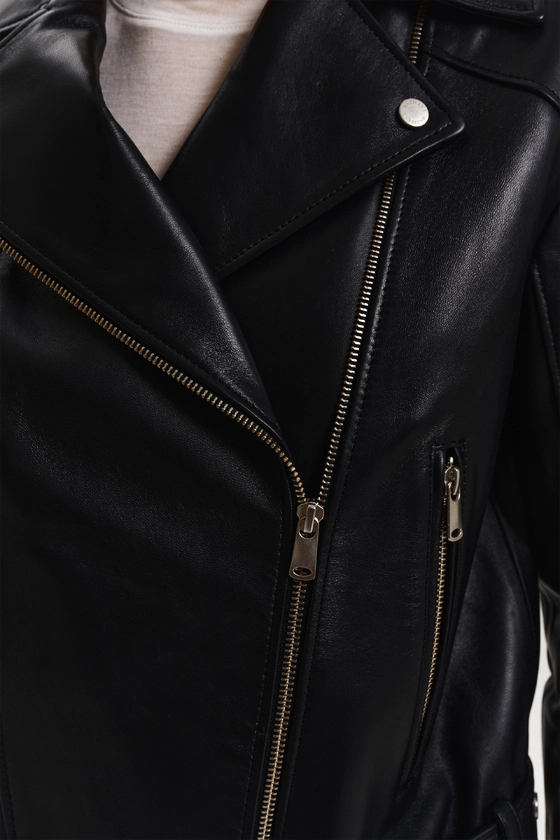 Куртка шкіряна зі спущеним рукавом 