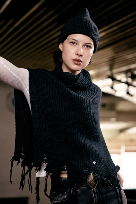 Momentum Knitted cuff Momentum Knitted cuff