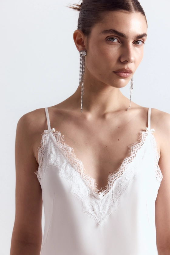 Maxi dress with lace 