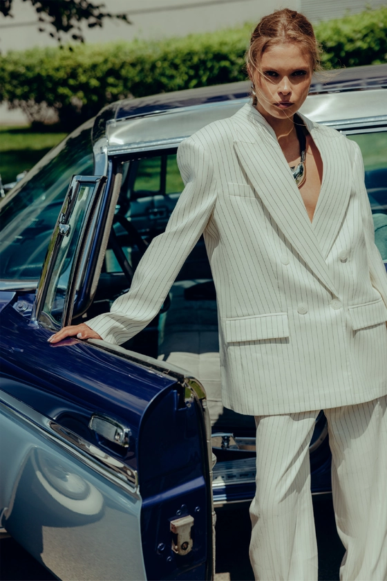 Брюки лляні на середній посадці зі стрілками 