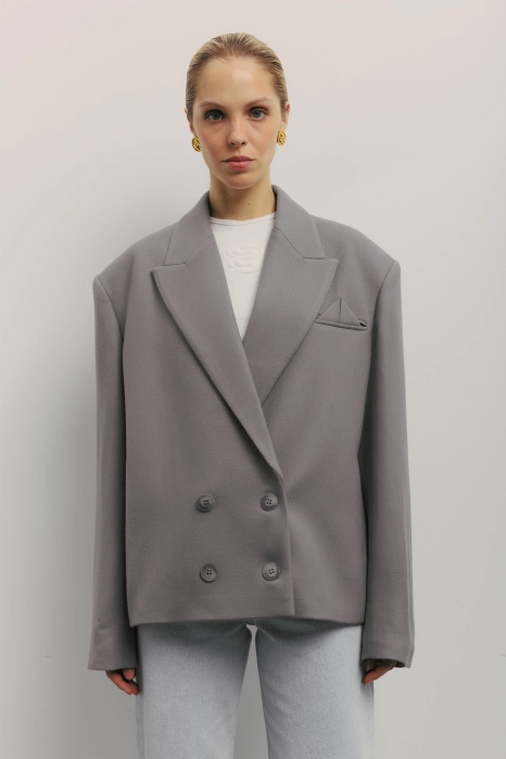 Oversized coat-jacket with a triangle