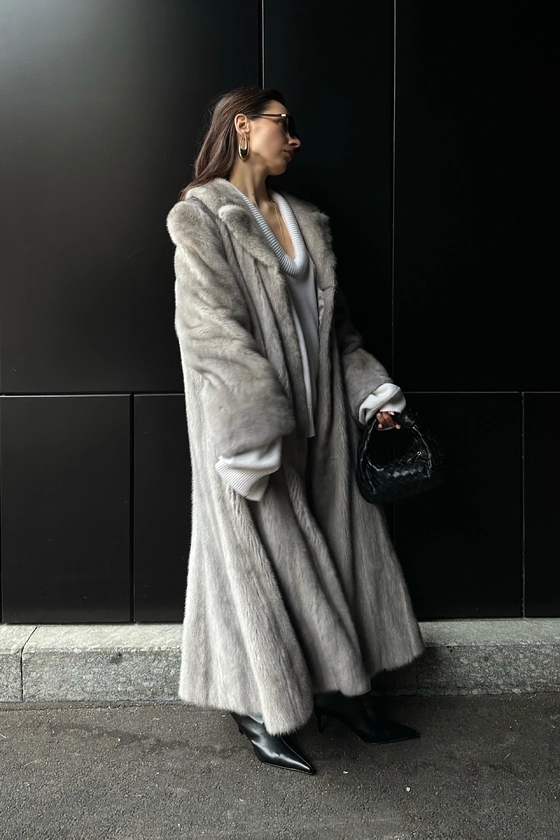 Вінтажна норкова шуба 