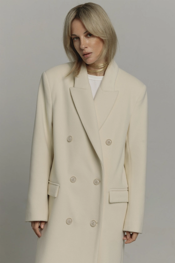 Пальто двобортне прямого крою 