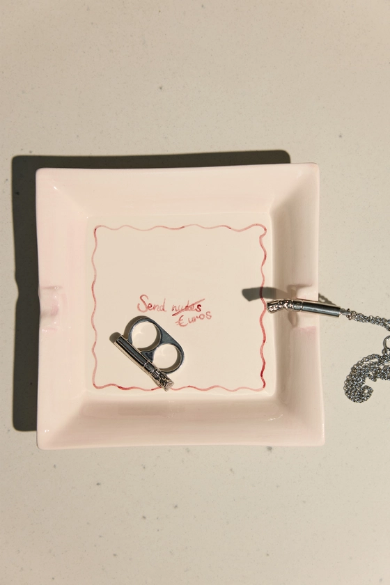 Попільниця SEND NUDES, Musae 