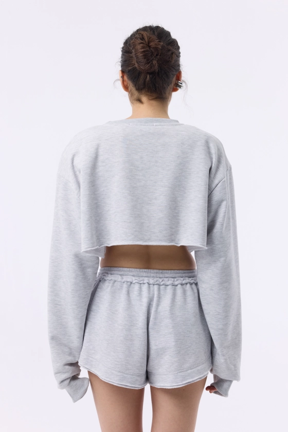 Кроп-світшот з акцентними плечима 