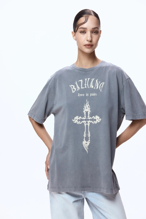 Oversized vintage T-shirt with Cross print