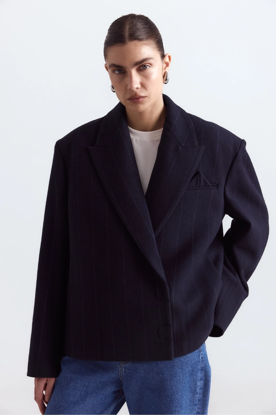 Пальто-жакет оверсайз з трикутничком 