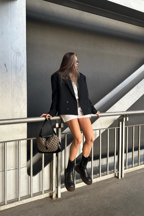 Жакет вовняний оверсайз з трикутничком 