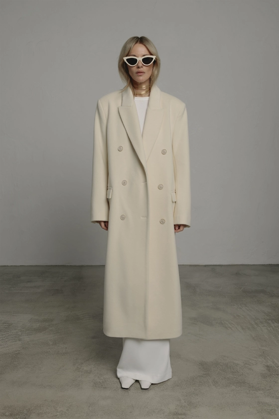 Пальто двобортне прямого крою 