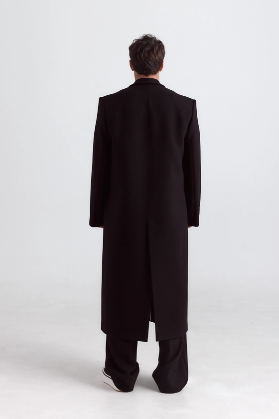 Пальто прямого крою 