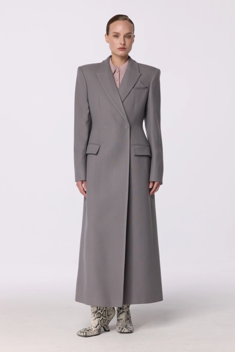 Fitted coat with accent shoulders