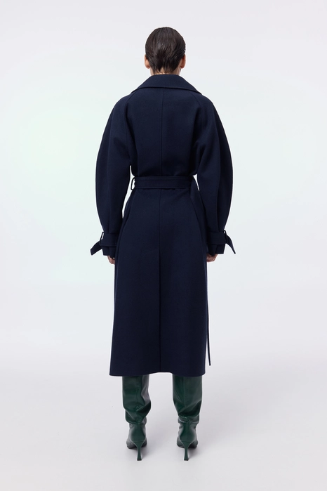 Maxi coat with dropped sleeves