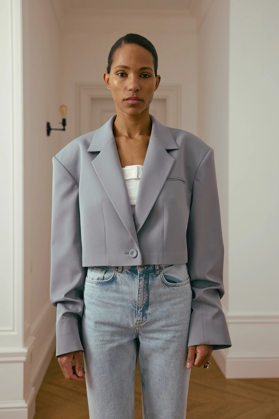 Жакет кроп котоновий зі збіркою на рукаві 