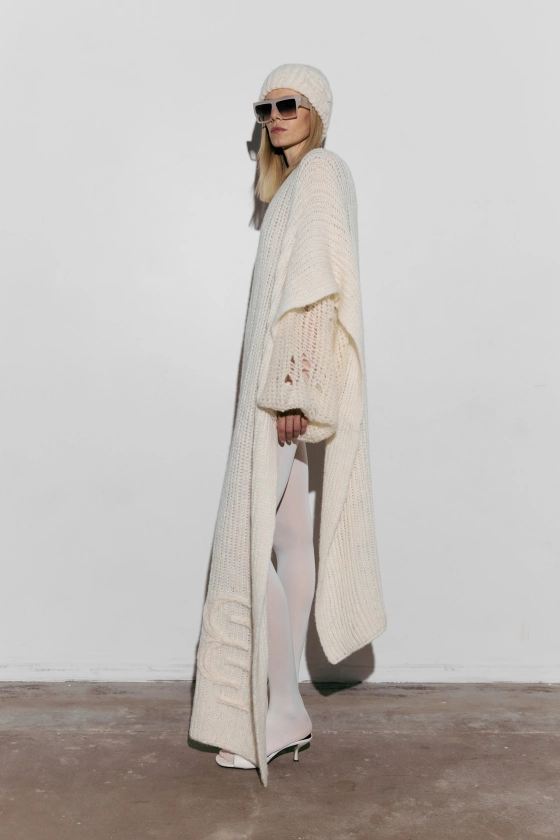 Fluffy scarf - photo 4