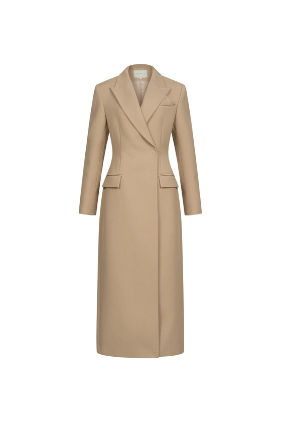 Пальто приталене з акцентним плечем 