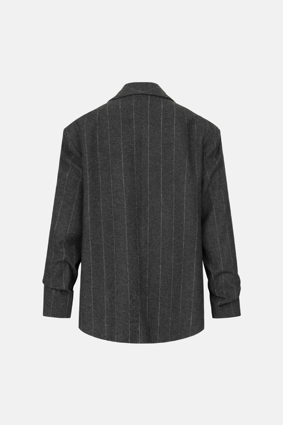 Пальто-жакет оверсайз із збіркою на рукаві 