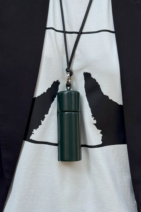 Шкіряний кейс на ремінці Bazhane x Sych