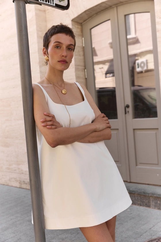 Сукня-трапеція на тонких бретелях 