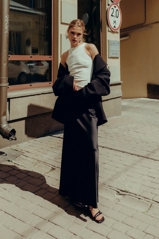 Спідниця атласна міді 