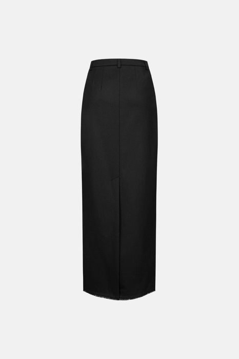 Maxi skirt with a slit