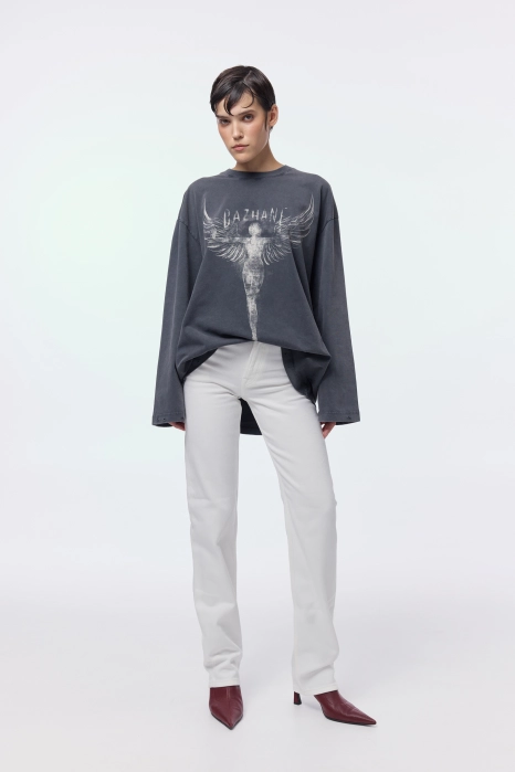 Cool girl jeans