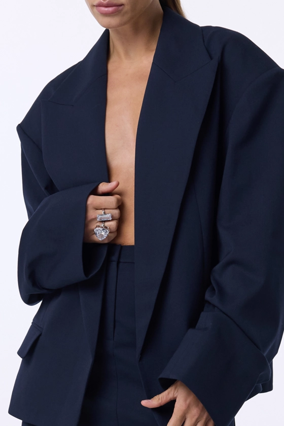 Oversized wool blazer with gathering on the sleeve - photo 5
