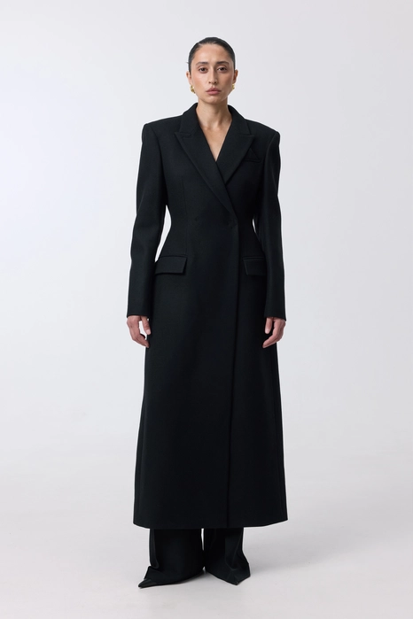 Fitted coat with accent shoulders
