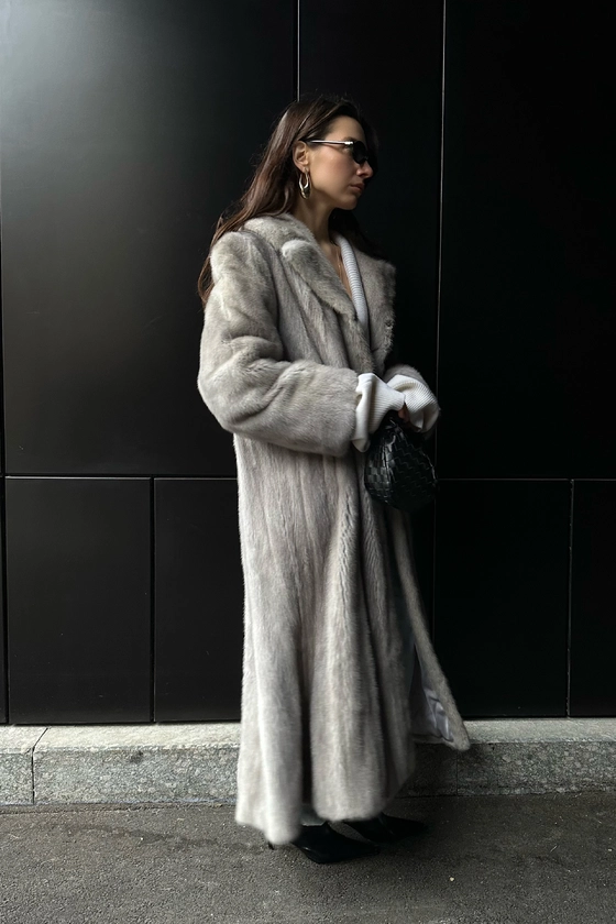 Вінтажна норкова шуба 