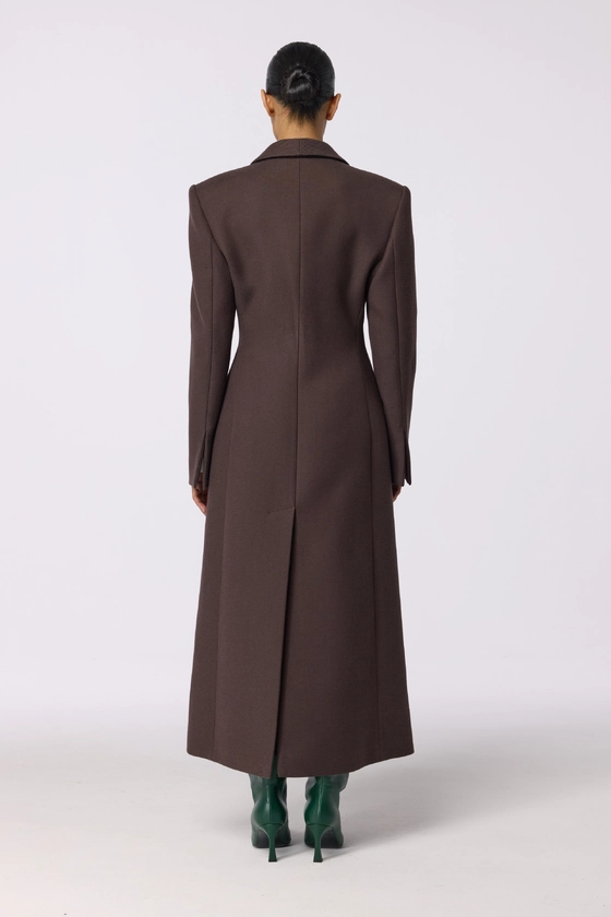 Пальто приталене з акцентним плечем 