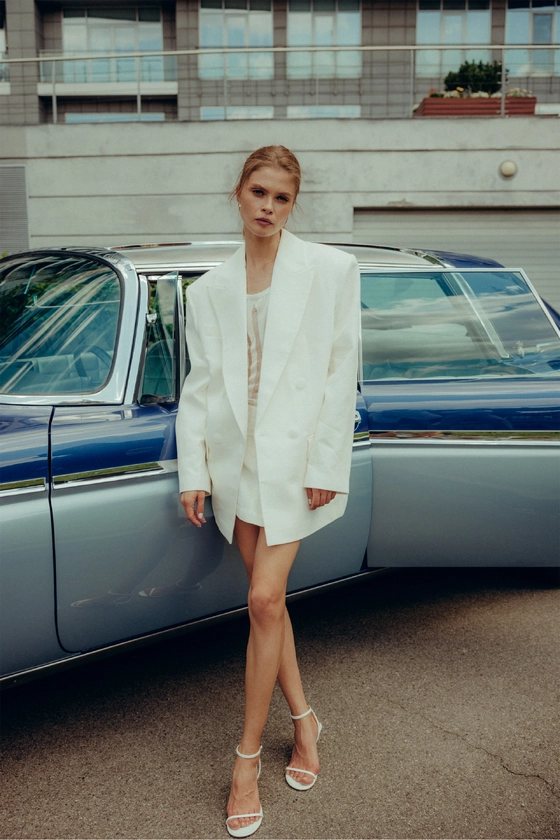 Жакет лляний двобортний оверсайз з підплічниками 