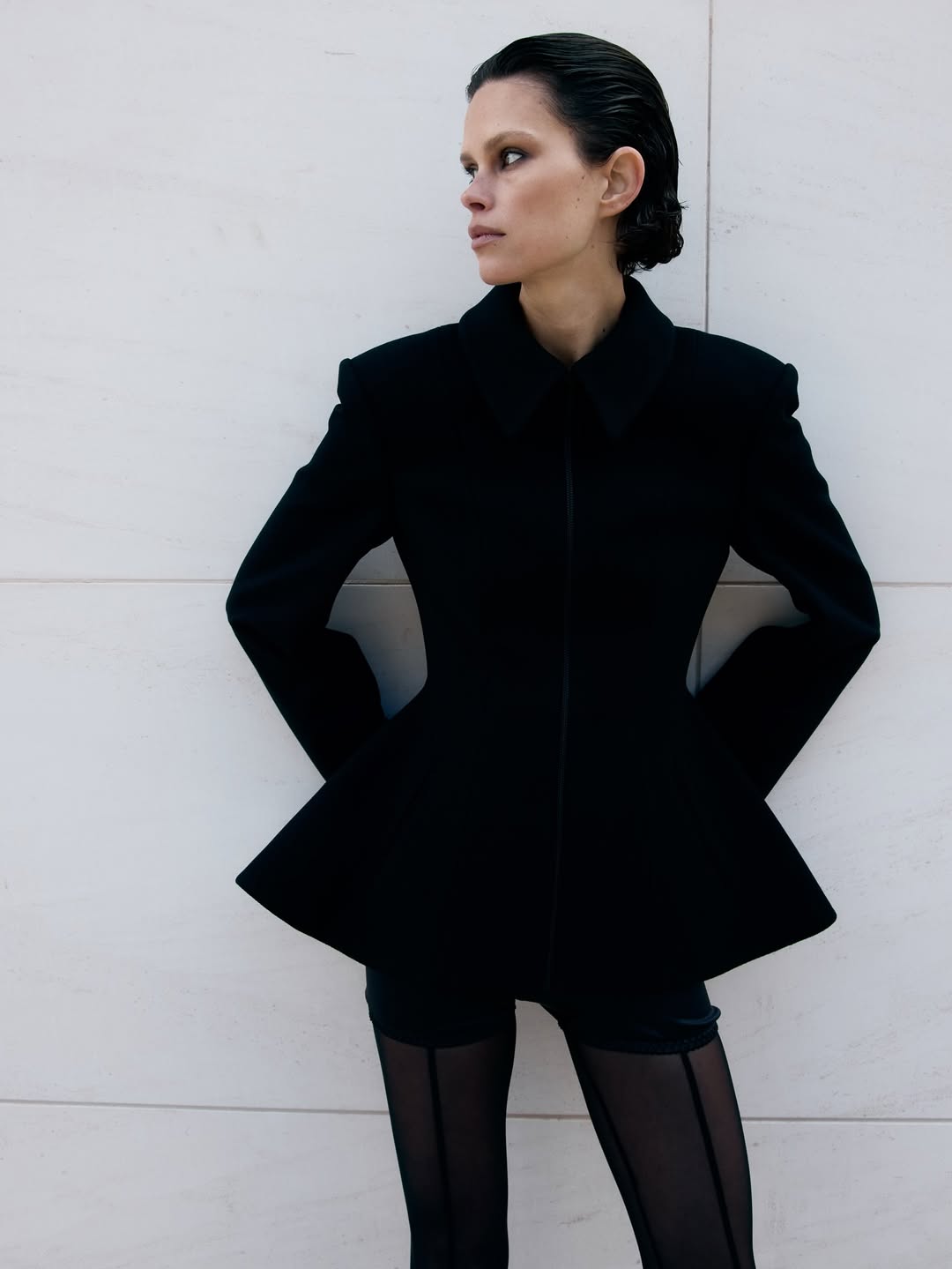 чорний жакет bazhane